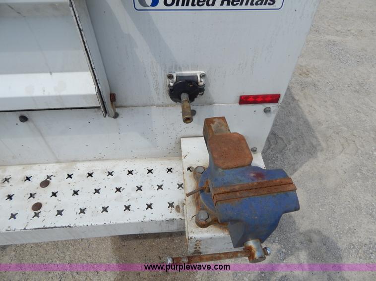 image for item G3193 2006 Ford F550 XL service truck