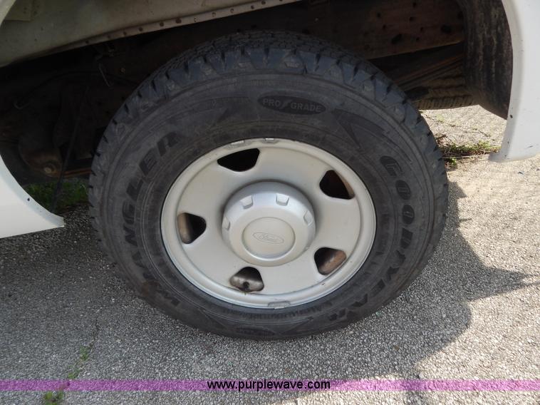 image for item G3194 2006 Ford F250 Super Duty pickup truck