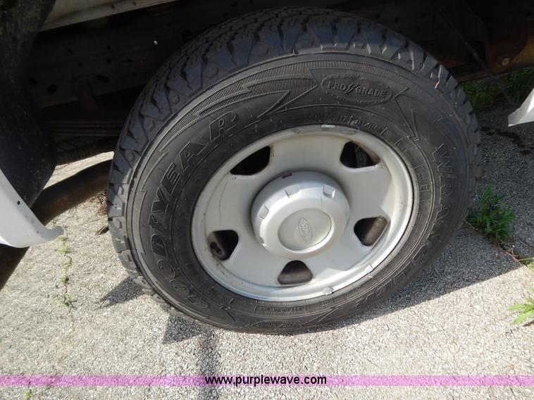 image for item G3194 2006 Ford F250 Super Duty pickup truck