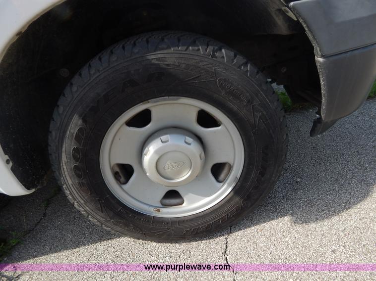 image for item G3194 2006 Ford F250 Super Duty pickup truck