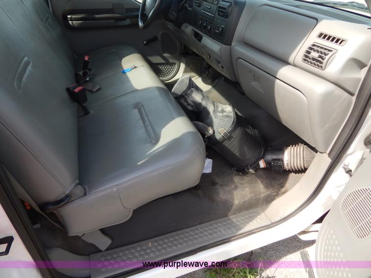 image for item G3194 2006 Ford F250 Super Duty pickup truck