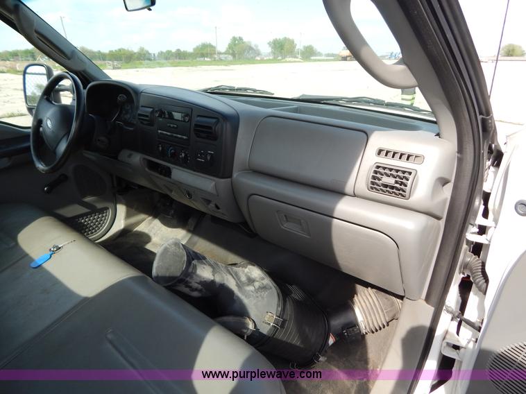 image for item G3194 2006 Ford F250 Super Duty pickup truck