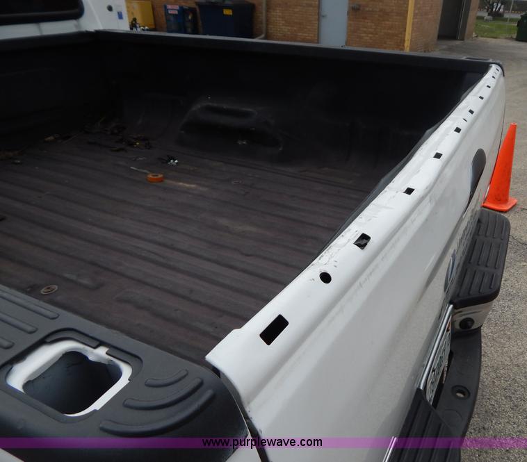 image for item G3195 2006 Ford F250 SuperCab pickup truck