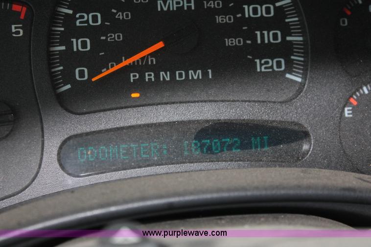 image for item H3577 2007 Chevrolet Silverado 3500 LS utility truck