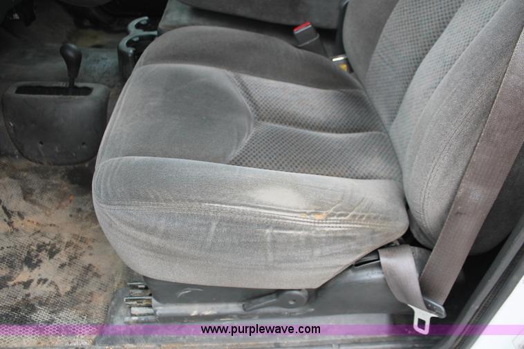 image for item H3577 2007 Chevrolet Silverado 3500 LS utility truck