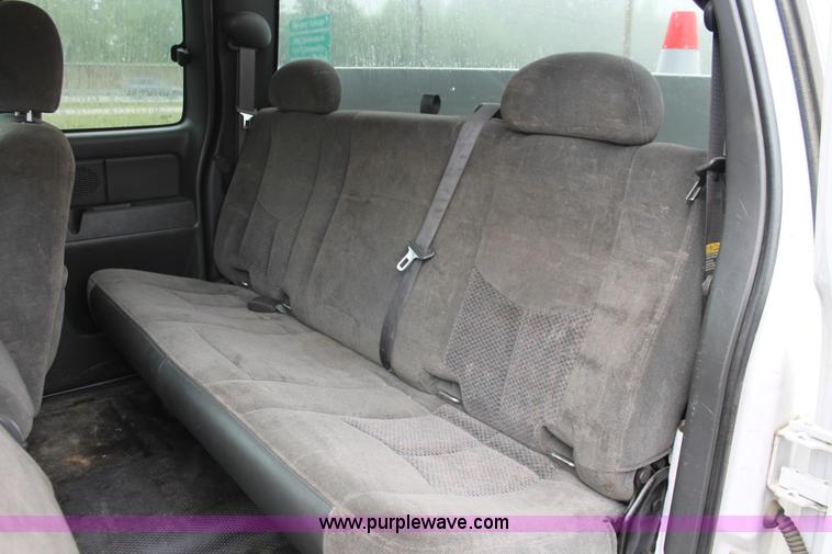 image for item H3577 2007 Chevrolet Silverado 3500 LS utility truck