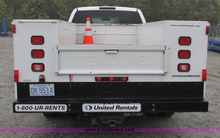 image for item H3577 2007 Chevrolet Silverado 3500 LS utility truck