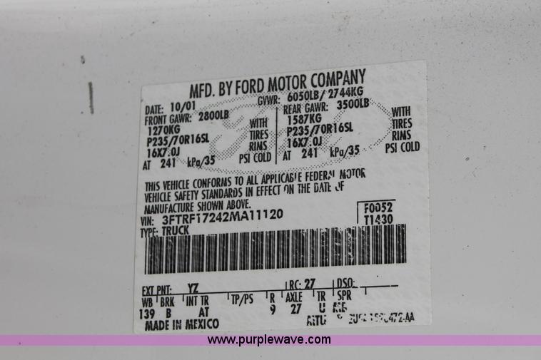 image for item H3578 2002 Ford F150 XL pickup truck