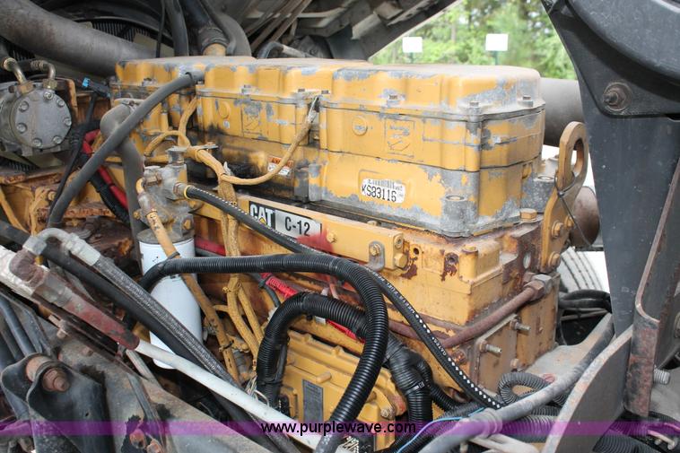 image for item H3581 2003 Freightliner Argosy flatbed truck