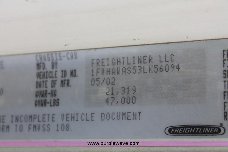 image for item H3581 2003 Freightliner Argosy flatbed truck