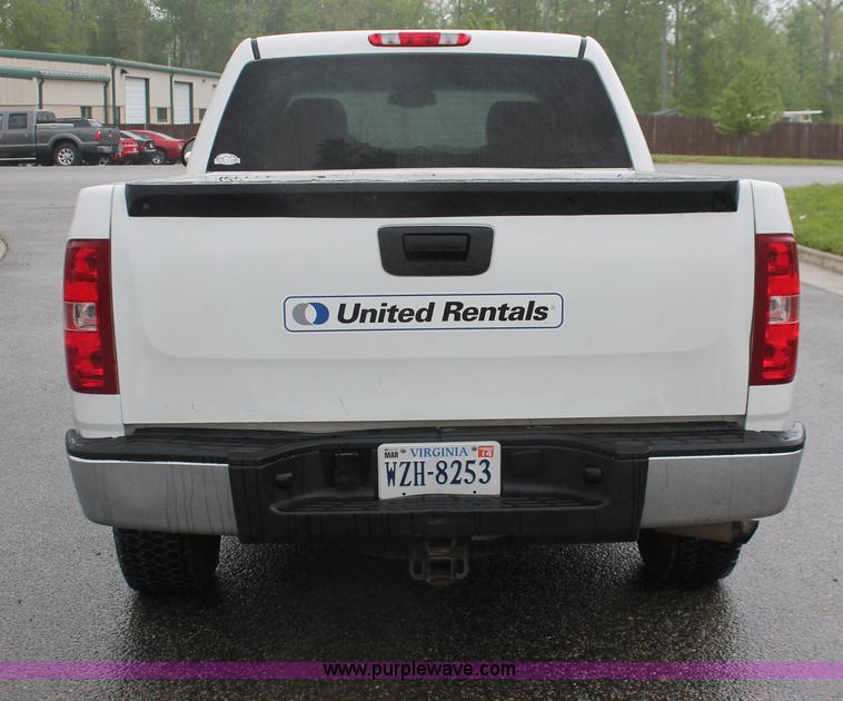 image for item H3583 2008 Chevrolet Silverado 1500 Crew Cab pickup truck