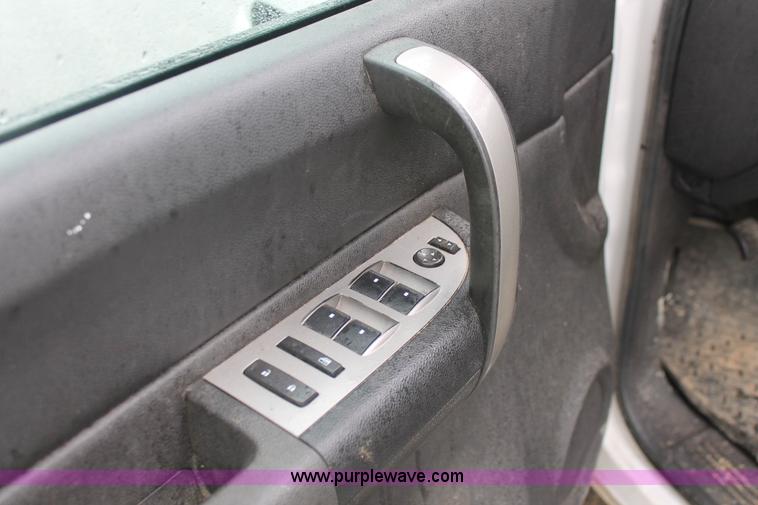 image for item H3583 2008 Chevrolet Silverado 1500 Crew Cab pickup truck