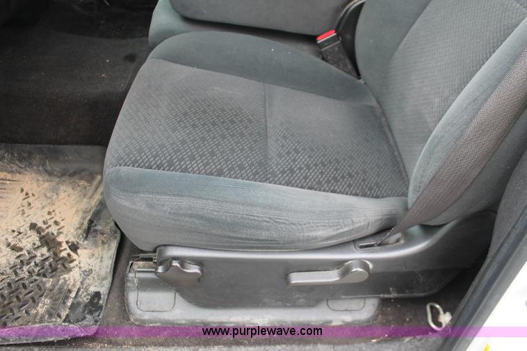 image for item H3583 2008 Chevrolet Silverado 1500 Crew Cab pickup truck