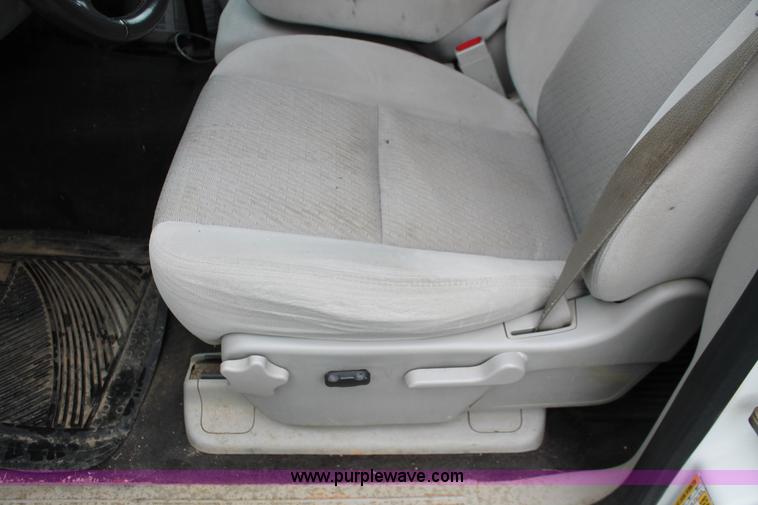 image for item H3584 2009 Chevrolet Silverado 1500 Crew Cab pickup truck