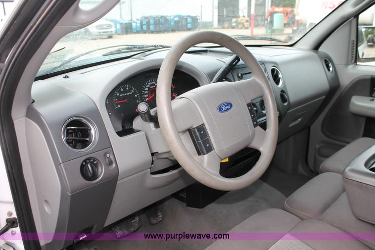 image for item H3585 2006 Ford F150 XLT SuperCab pickup truck