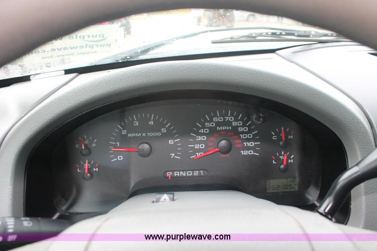 image for item H3585 2006 Ford F150 XLT SuperCab pickup truck