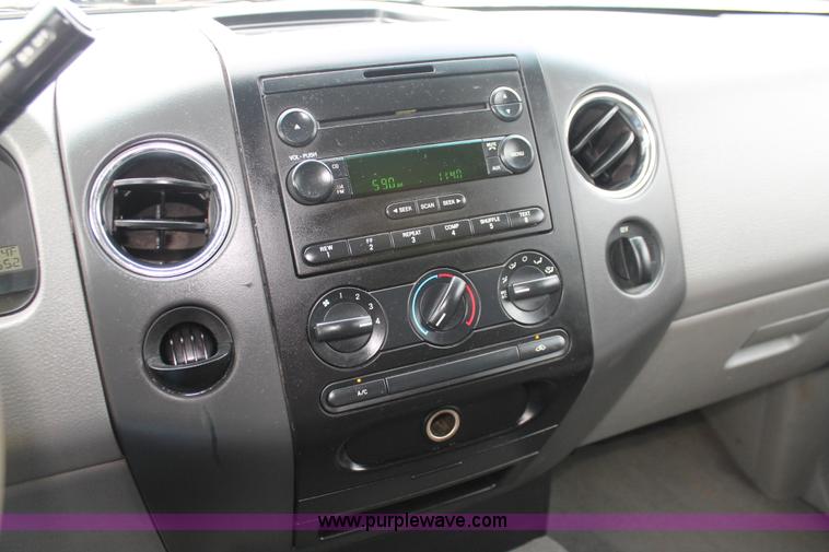 image for item H3585 2006 Ford F150 XLT SuperCab pickup truck