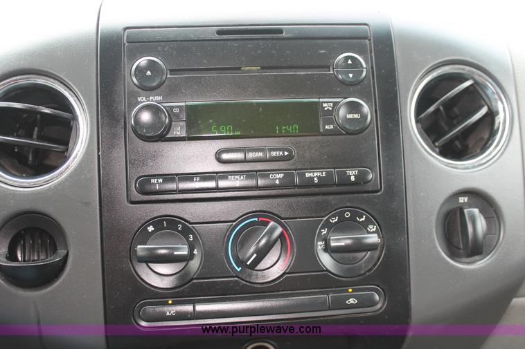 image for item H3585 2006 Ford F150 XLT SuperCab pickup truck