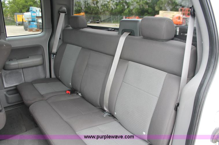 image for item H3585 2006 Ford F150 XLT SuperCab pickup truck