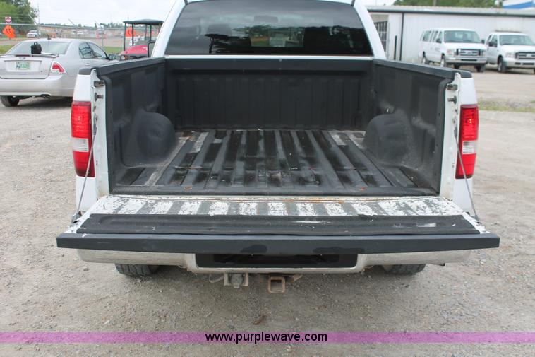 image for item H3585 2006 Ford F150 XLT SuperCab pickup truck