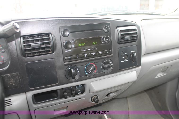 image for item H3586 2006 Ford F250 XLT SuperCab pickup truck