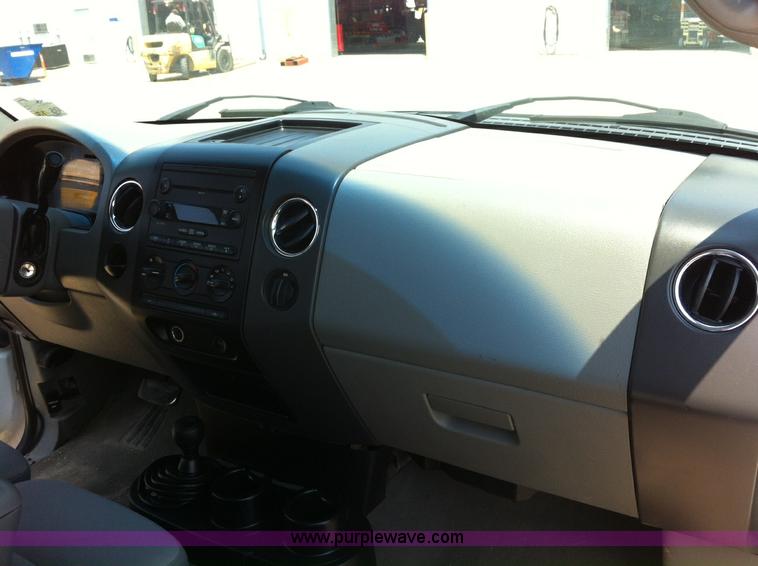 image for item H3587 2007 Ford F150 SuperCab pickup truck