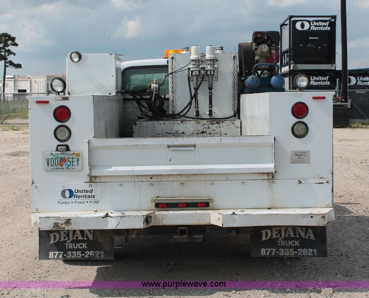 image for item H3589 2006 Ford F550 XL Super Duty service truck