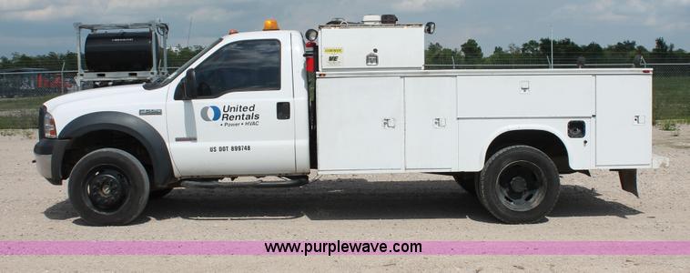 image for item H3589 2006 Ford F550 XL Super Duty service truck
