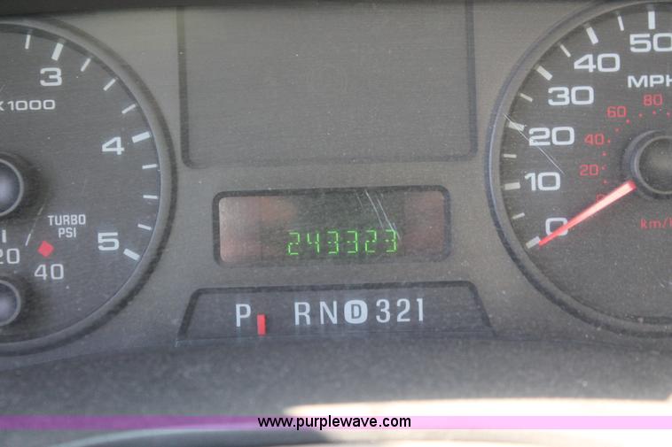 image for item H3589 2006 Ford F550 XL Super Duty service truck