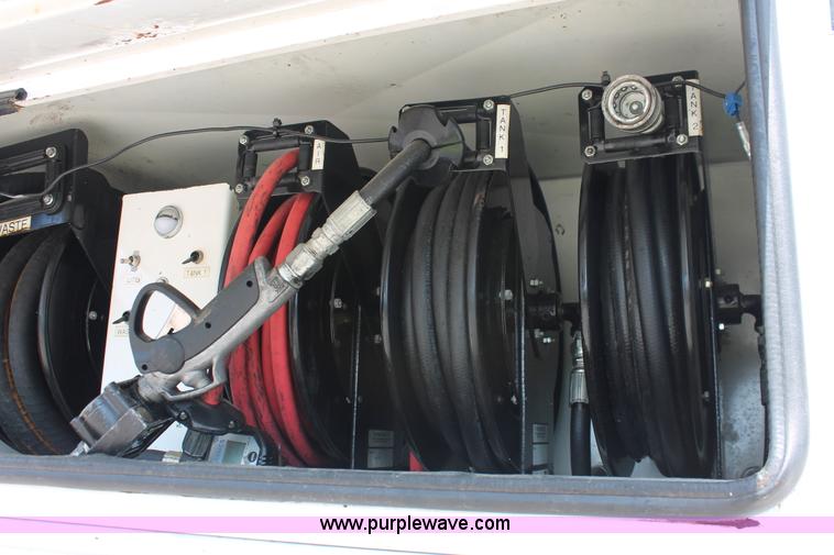 image for item H3589 2006 Ford F550 XL Super Duty service truck