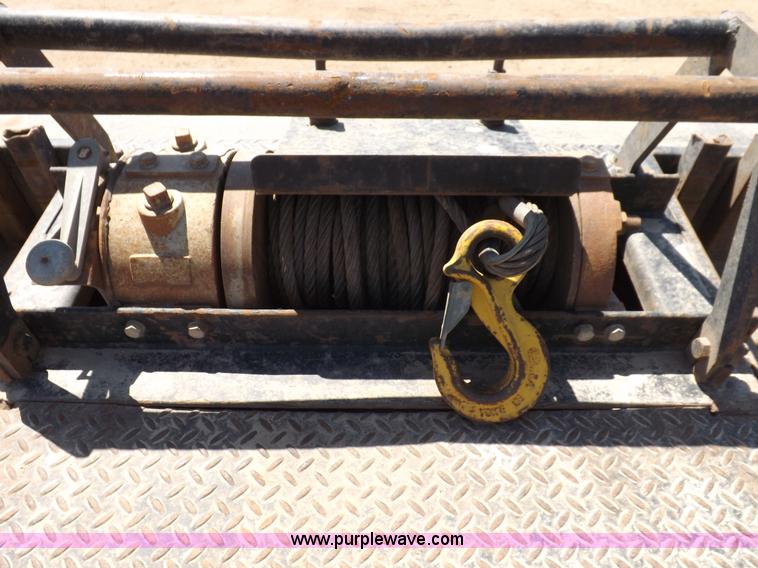 image for item H7164 2006 Ledwell Hydratail trailer