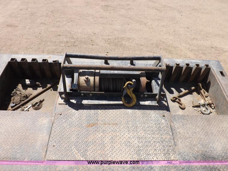 image for item H7164 2006 Ledwell Hydratail trailer