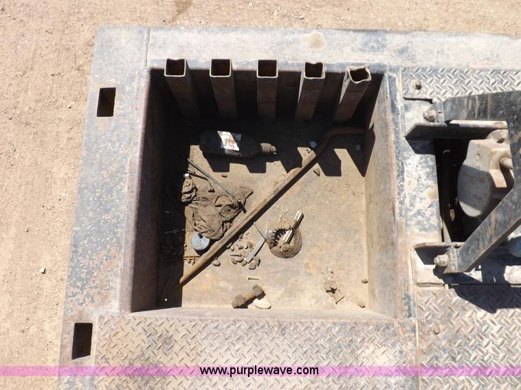 image for item H7164 2006 Ledwell Hydratail trailer