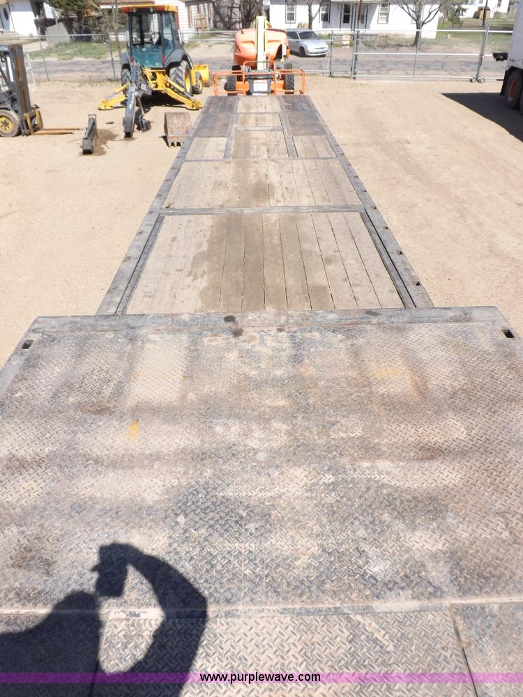 image for item H7164 2006 Ledwell Hydratail trailer