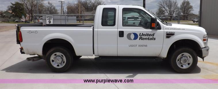 image for item H7165 2008 Ford F250 XLT Super Duty SuperCab pickup truck