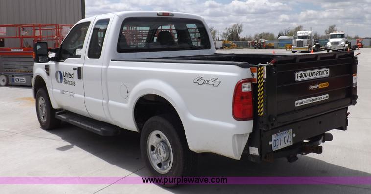 image for item H7165 2008 Ford F250 XLT Super Duty SuperCab pickup truck