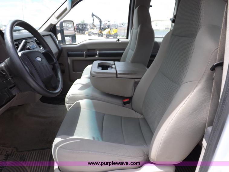 image for item H7165 2008 Ford F250 XLT Super Duty SuperCab pickup truck