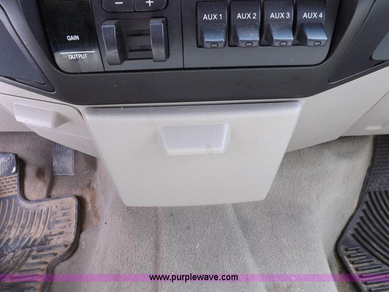 image for item H7165 2008 Ford F250 XLT Super Duty SuperCab pickup truck