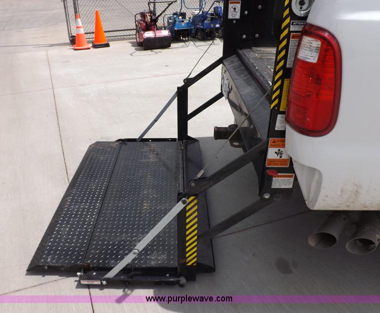 image for item H7165 2008 Ford F250 XLT Super Duty SuperCab pickup truck