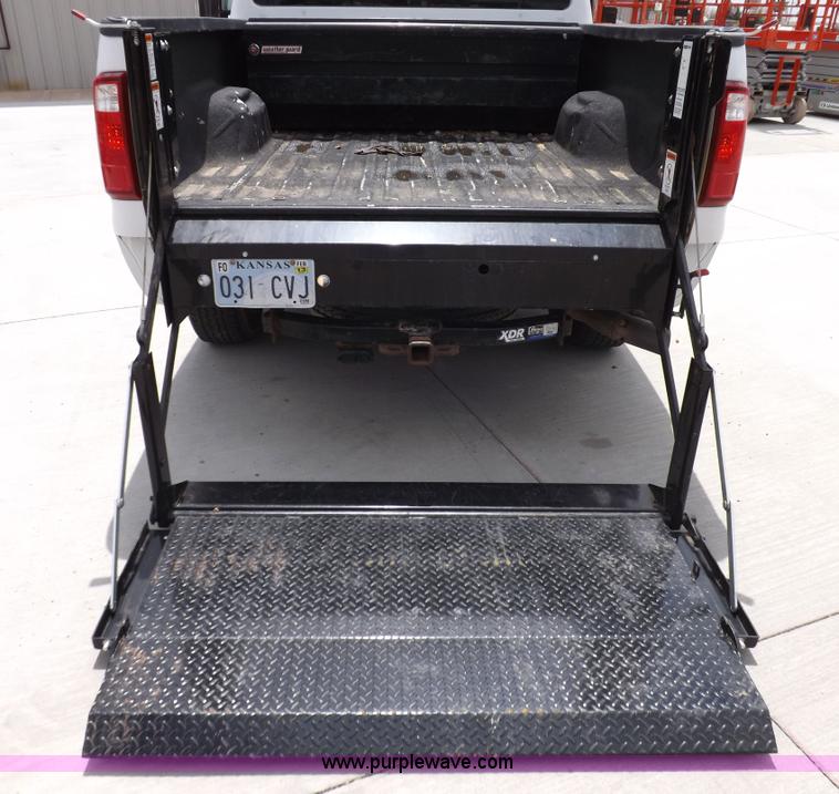 image for item H7165 2008 Ford F250 XLT Super Duty SuperCab pickup truck