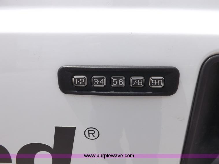 image for item H7165 2008 Ford F250 XLT Super Duty SuperCab pickup truck