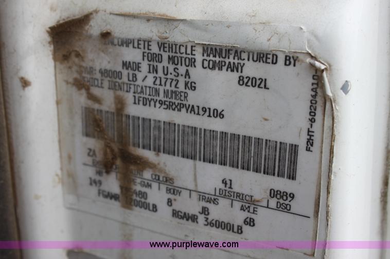 image for item A3508 1993 Ford Aeromax L9000 semi truck