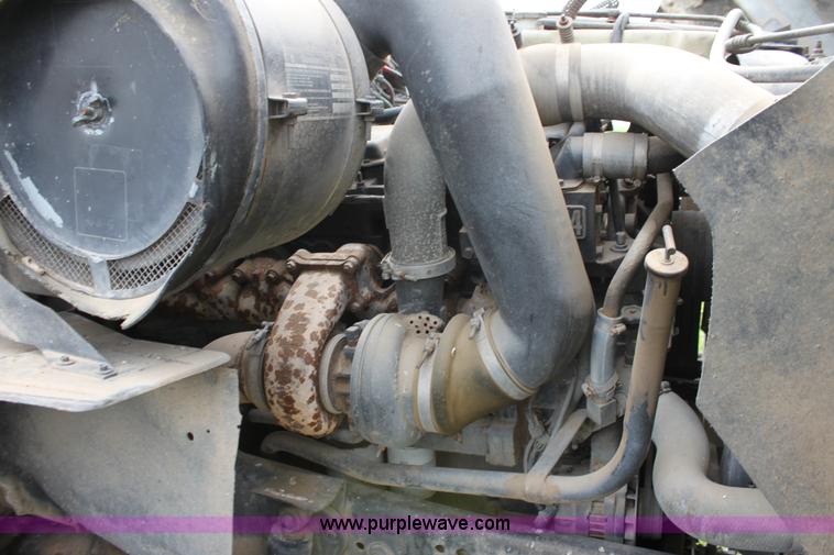 image for item A3508 1993 Ford Aeromax L9000 semi truck