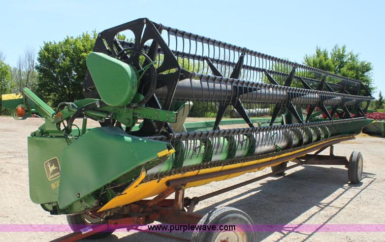 image for item AA9003 1999 John Deere 930 platform header