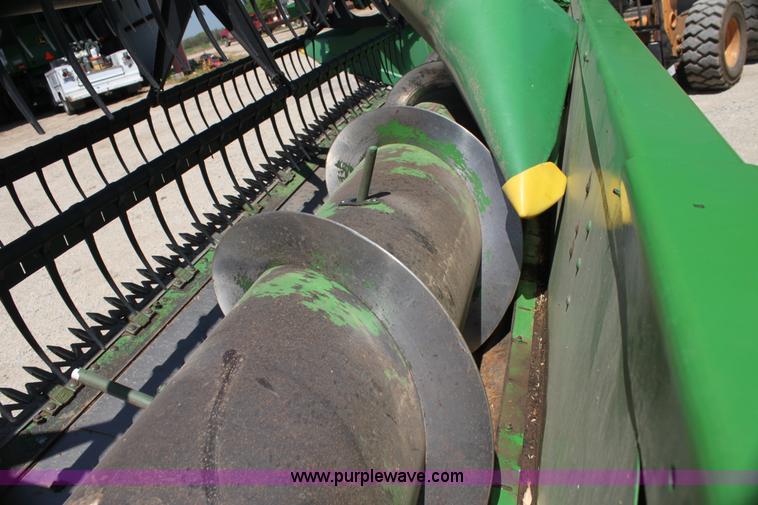 image for item AA9003 1999 John Deere 930 platform header