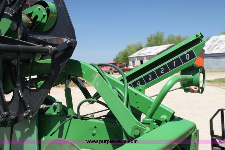 image for item AA9003 1999 John Deere 930 platform header