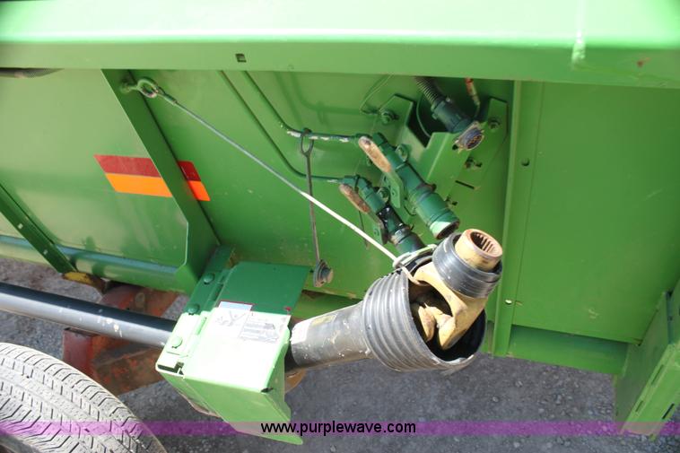 image for item AA9003 1999 John Deere 930 platform header