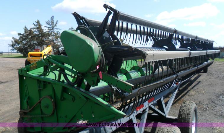 image for item C1111 1989 John Deere 930 rigid header