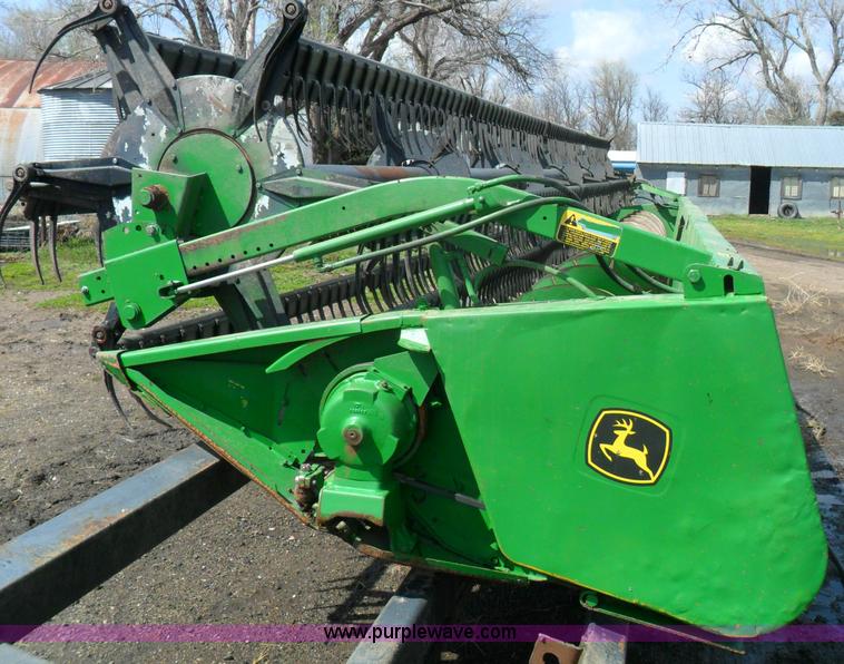 image for item C1111 1989 John Deere 930 rigid header