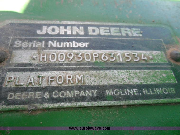 image for item C1111 1989 John Deere 930 rigid header